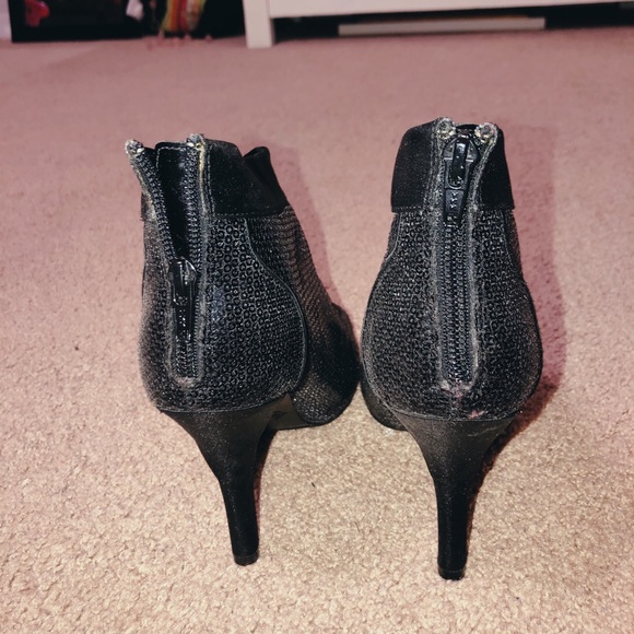 Black sparkly heeled booties - Picture 2 of 7